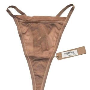 SKIMS STRING PANTY NWT